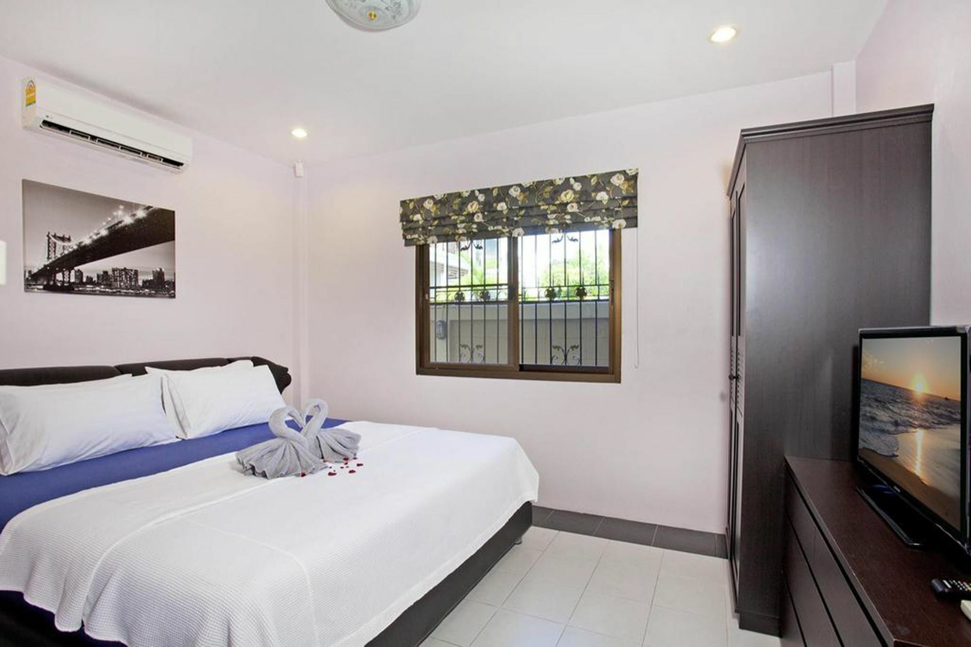 Pool Villa Tanzanite Near Walking Street Pattaya Exterior foto